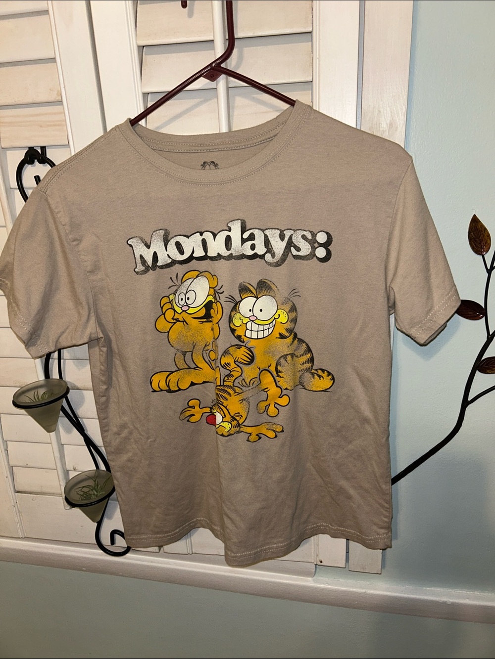 Garfield "Mondays" Short Sleeve Tee - Tan and Yellow